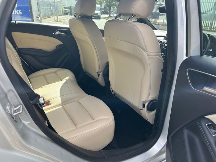 Mercedes-Benz B-Class 2014