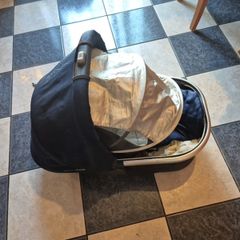 Uppa baby Bassinet