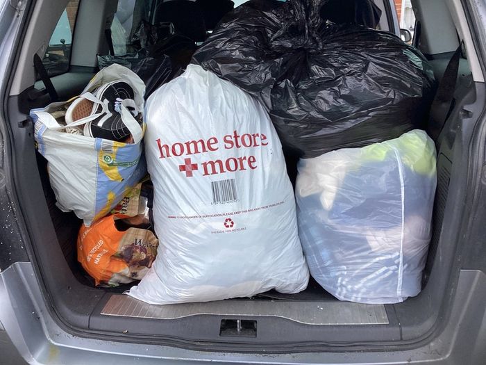 4 Bags of clothes in good condition for free