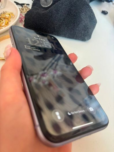 iPhone 11