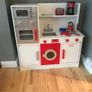 Toy Kitchen Image 2