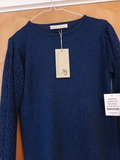 Rowen  Avenue Tinsel Jumper. S. S- 12.    B.N.W.T. (Carraig  Donn)
