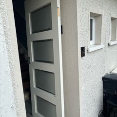 doors with handles no keys