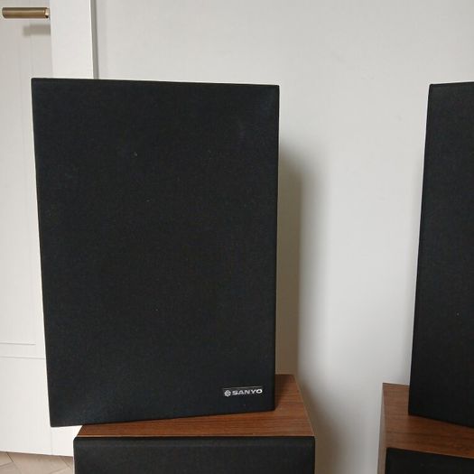 Vintage Sanyo speakers