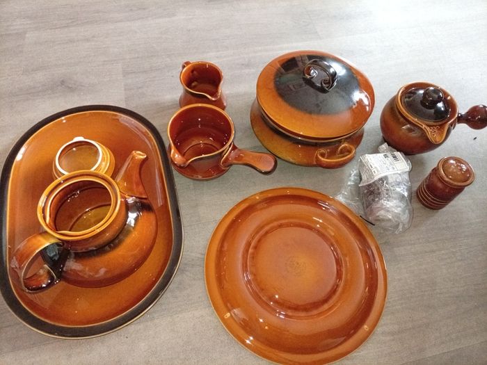 Ennis Pottery