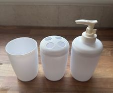 Bathroom set (plastic)