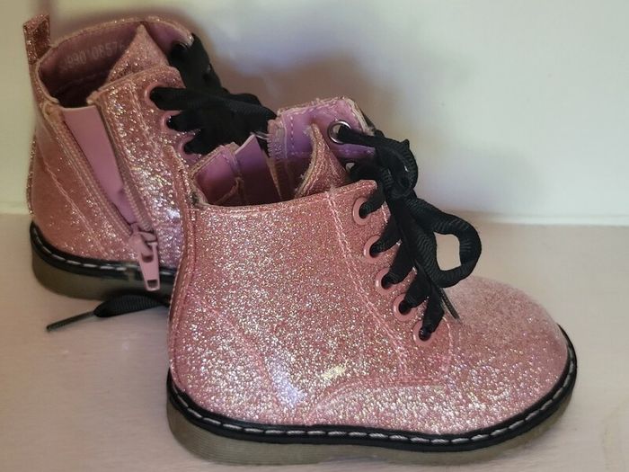 Girls Glittery Pink Boots
