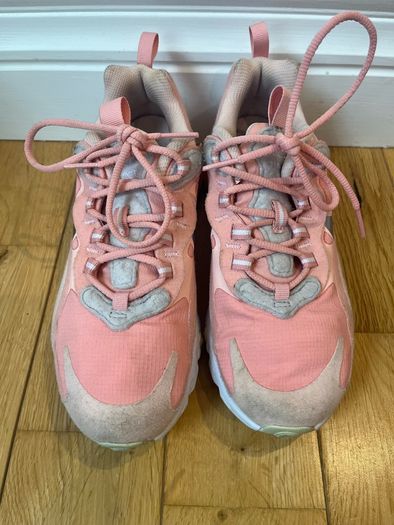Nike 270 React