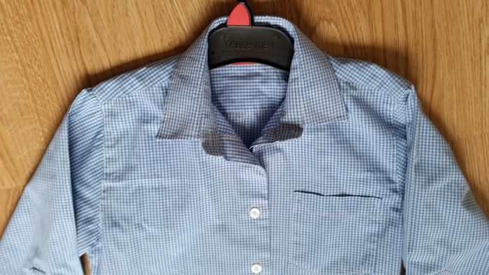 As New - Size - 26 - Age 4 to 5 Years - A Presentation Primary School Shirt - Portarlington School Uniform