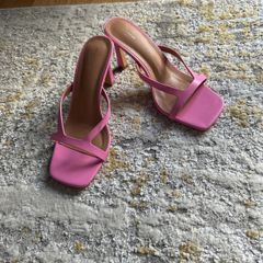 Pretty Little Thing Pink shoes