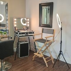 Makeup chair and table