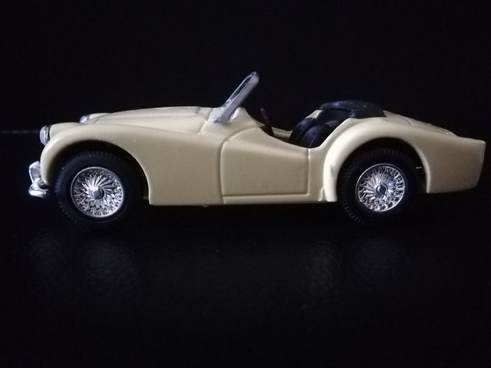 Triumph TR3 A. Corgi die cast model