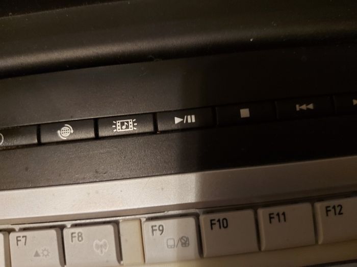 Toshiba Equium P200D-139 Model PSPBNE-004003KS, Windows 7, 2 GB ram, 100GB HDD, Chrome, and VLC for best movie experience