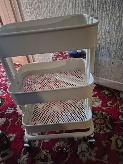 cream trolley