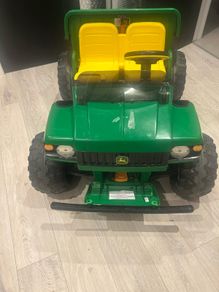 John Deere Gator