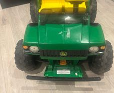 John Deere Gator