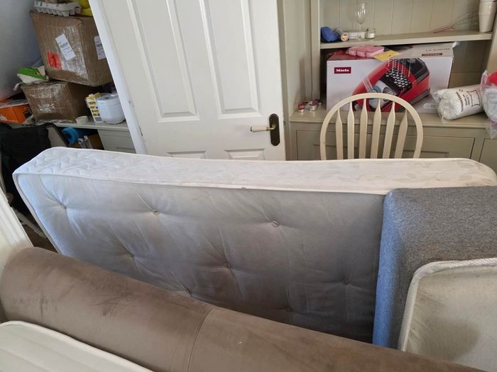 single bed with mattress