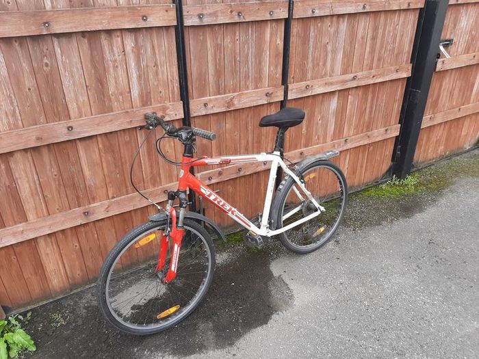 XL Trek 3500 mountain bike