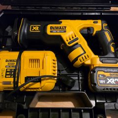 Dewalt Reciprocating Saw kit