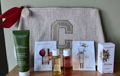 Clarins Bundle includes Cosmetics Bag