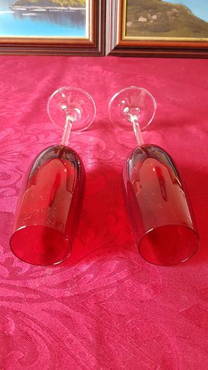 Pair Of Ruby Red Stemmed Toasting Champagne Flutes