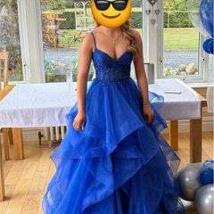 Debs dress royal blue (Simply Divine)