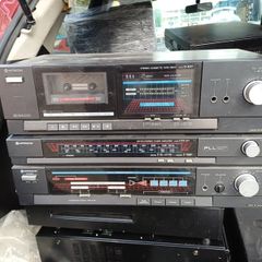 Hitachi amp,tuner and cassette player