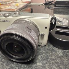 Canon EOS M10 mirrorless camera + EF-M 15-45 f/3.5-6.3 IS STM
