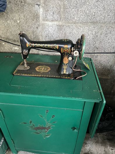 sewing machine