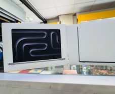 MacBook Air M4 15