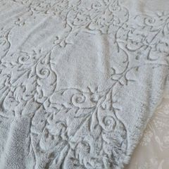 laura ashley  bed or throw