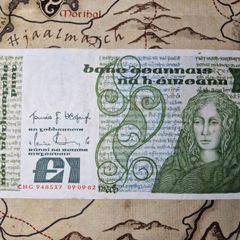 1 Pound Queen Medb 09/09/82