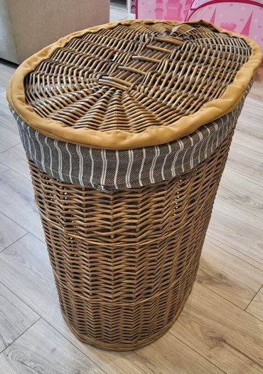 Laundry basket
