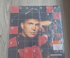 Garth Brooks in pieces vinyl