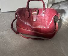 Spanish kling leather weekend bag