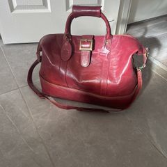 Spanish kling leather weekend bag