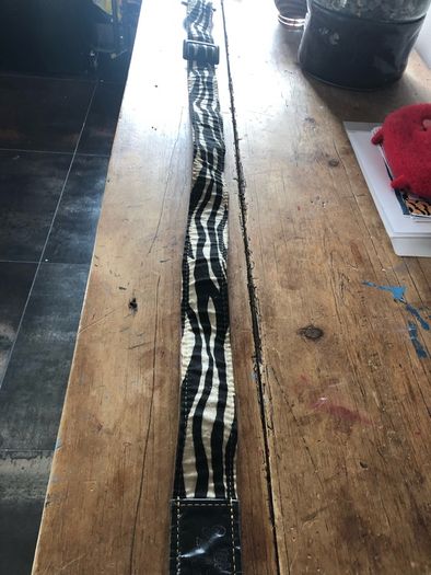 2 x vintage guitar straps