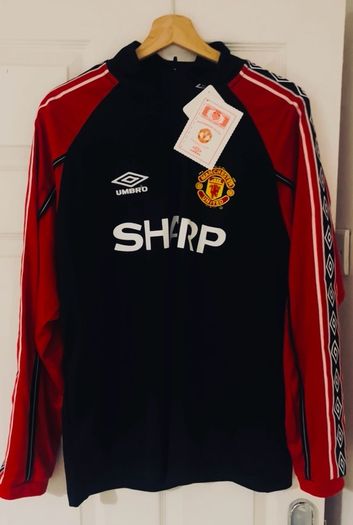 Manchester United 98/99 training top