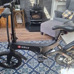 Kruz Cadiz Folding Electric Bike  Mint Condition