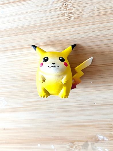 Vintage TOMY Pokemon Pikachu Figure CGTSJ 1990s Gen 1 Airbrushed Tail