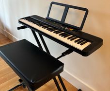 Yamaha Keyboard Set