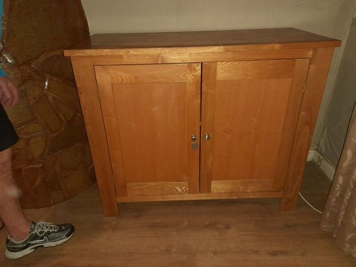 sideboard
