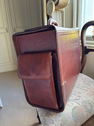 The Bridge Pilot Case- New with Tags