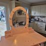 Vanity table and chair Image 5