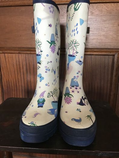 Decorative White Wellingtons - Size 37