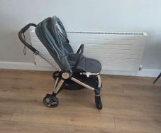 Strada pushchair and basinet