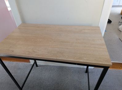 Small desk