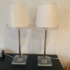 bedside/table lamps set