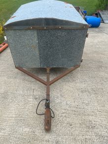Dog  trailer