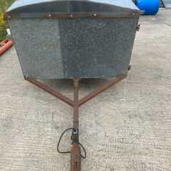 Dog  trailer